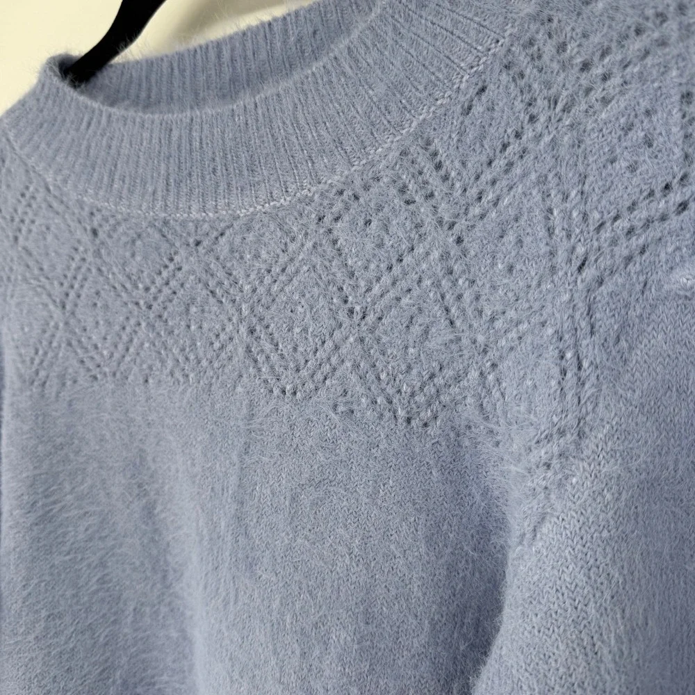 EE:SOME PERIWINKLE BLUE FUZZY LOOSE FIT CREWNECK SWEATER MEDIUM BALLOON SLEEVE‎